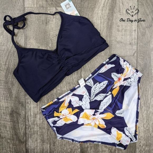 Charmleaks High Waist Halter Bikini Swimsuit Size M - Picture 3 of 4